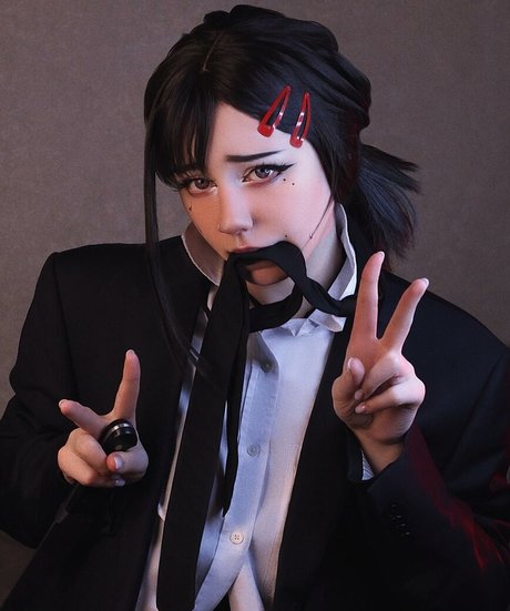 Dolchstosss エロティックなポルノスター ギャラリー