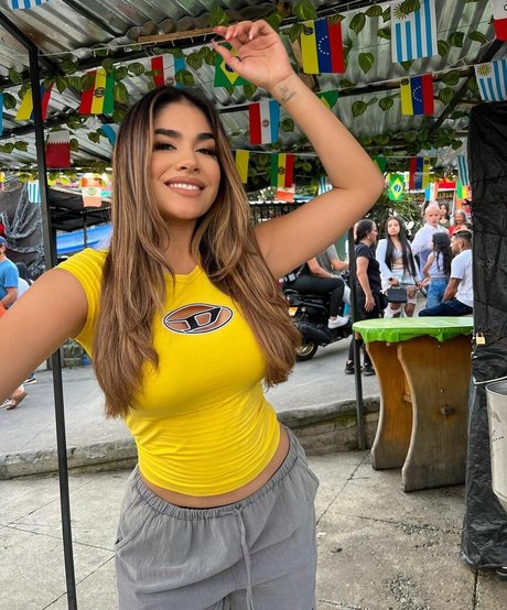 アマチュアディープスロートオンリーファンズ 可愛い 写真