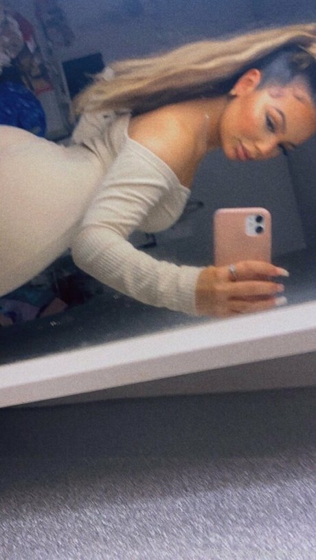 黒檀の足フェチオンリーファンズ ホットポルノ 画像