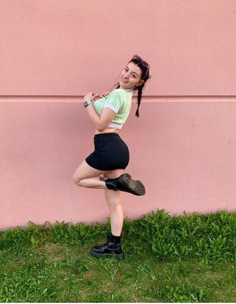 Sarao Sulli 無料モデル ギャラリー