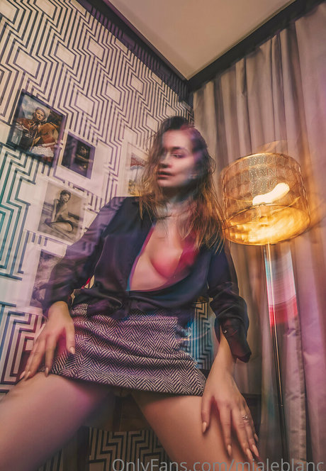 mialeblanc 美しいモデル 写真