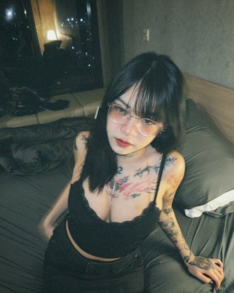 Pinchxnn ポルノスター 写真