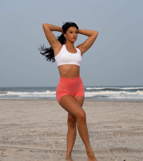 fit with brooke xxxスター 写真