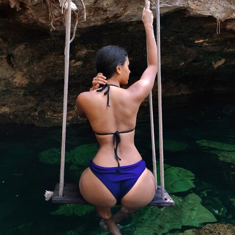 Criss ポルノスター 画像