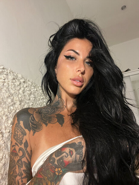 _MAGIK SPARX_ ポルノスター エロティック 画像