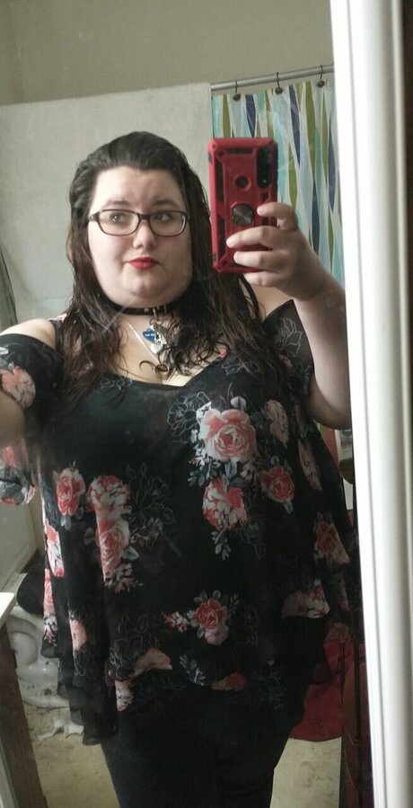 Rose Hathaway スター ヌード 写真