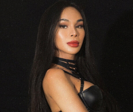 Erika W_ ホットモデル 画像