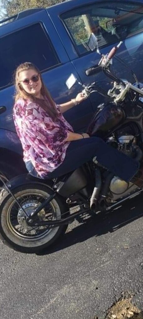 Hermoso igloo セクシーモデル 写真