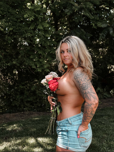 Hannah Denton 高品質モデル 画像