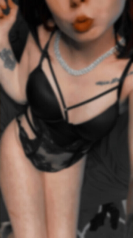 Red Ravyn 裸の女優 画像