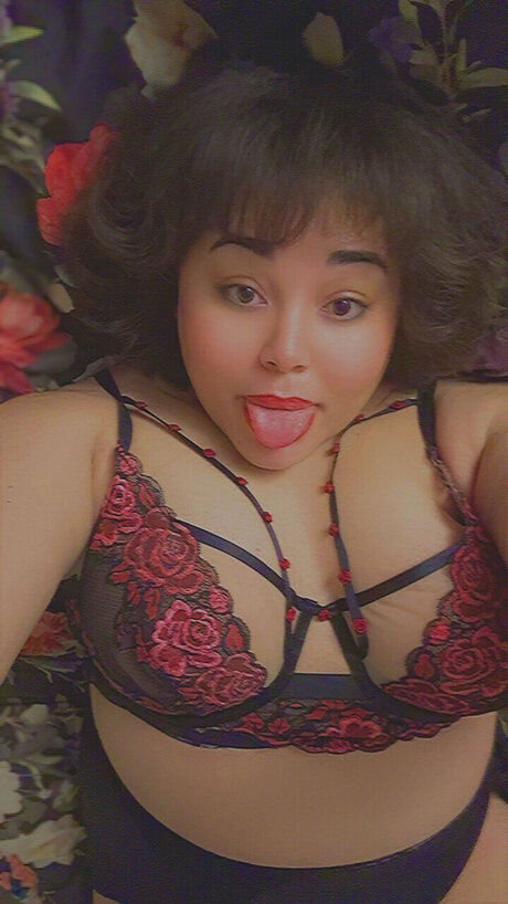 Mz Nasty セクシーモデル アーカイブ