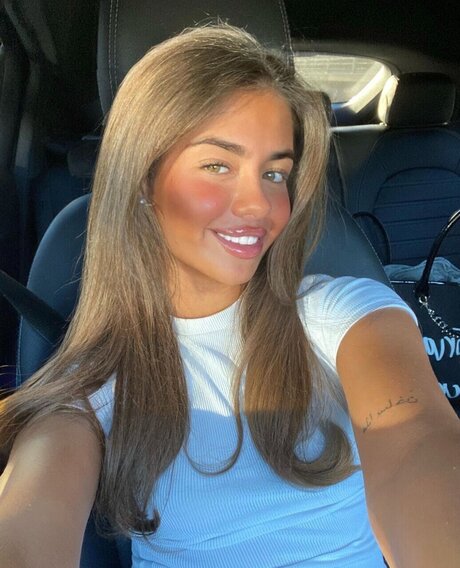 Anya Mae_ ヌードモデル 写真