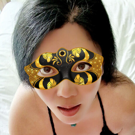 Hiraya Hotwife ポルノモデル 写真