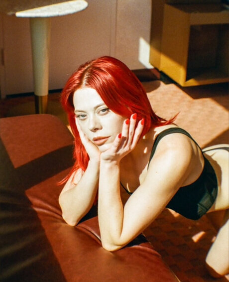 Skin スター 裸 ギャラリー