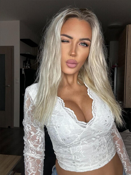 Jaru Blondie_ 高品質スター 写真