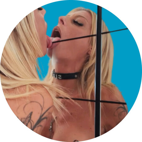 ilmondodiunaschiava 独占女優 写真