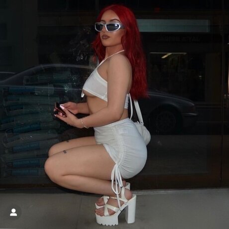 ミラーセルフィーオンリーファンズ セックス 画像