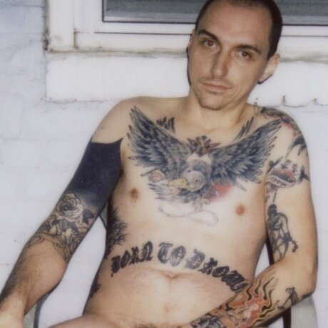 CHRISTIAN STRONG セクシーなポルノスター 写真