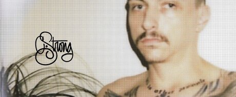 CHRISTIAN STRONG ヌードスター 写真