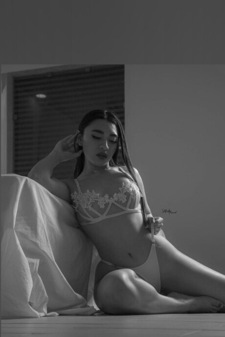 IRELY GRANT エロティックなポルノスター 写真