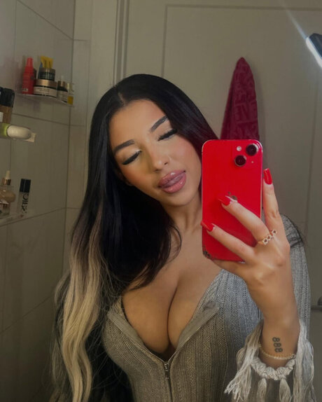 Lina Sara_ セックススター 写真