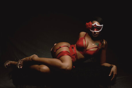 Honey Haze ホットなスター 写真