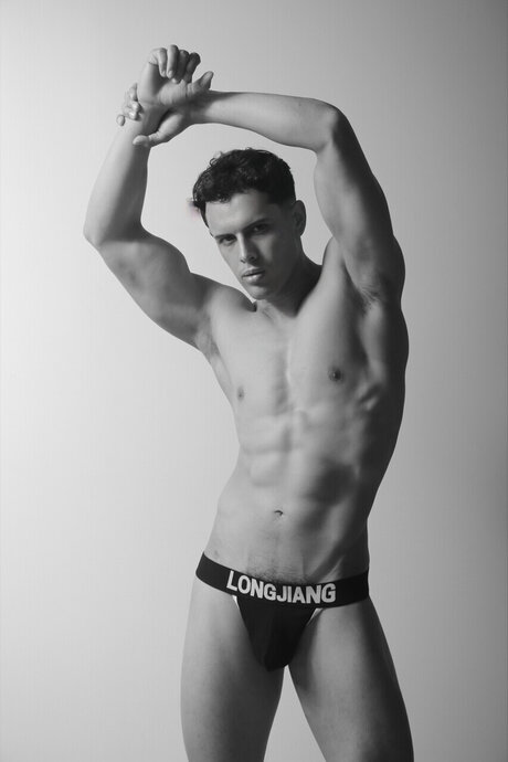 Giovanni Correa 美しいモデル 画像