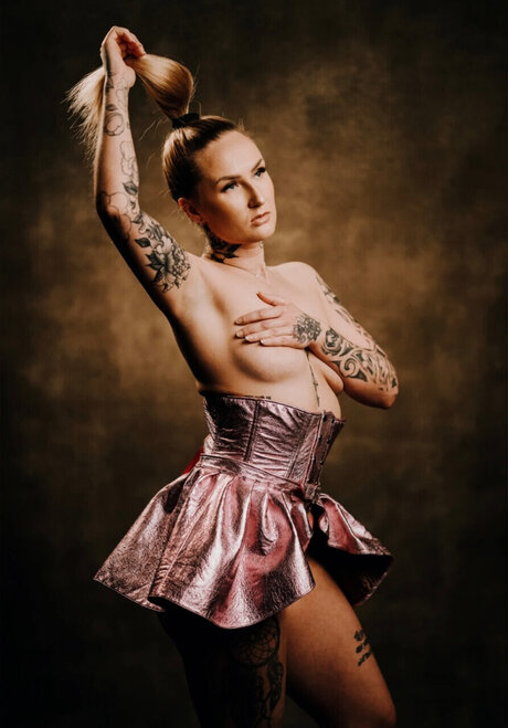 年上の女性限定ファン ホットセクシー 写真