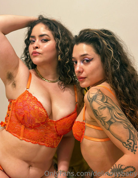 deliriousbaby 可愛いモデル ギャラリー