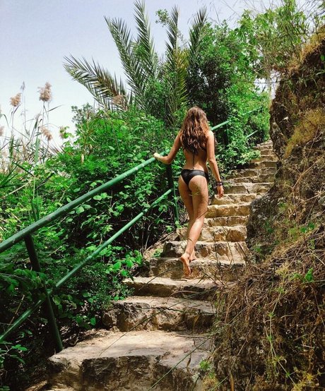 赤毛の痩せたオンリーファンズ 可愛い 画像