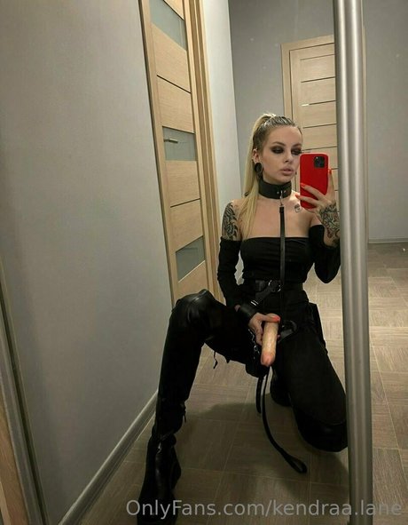 エモな痴女オンリーファンズ エロ アーカイブ