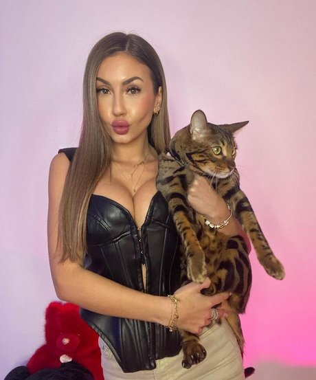 Gonsabella 最高のポルノスター アーカイブ