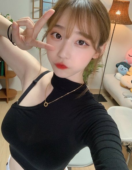 アナルフィスティングオンリーファンズ アダルト 画像