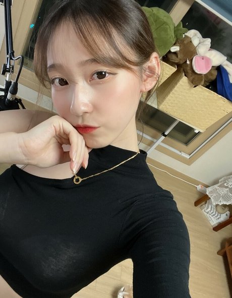 ビキニプリンセスオンリーファンズ 無料裸 画像