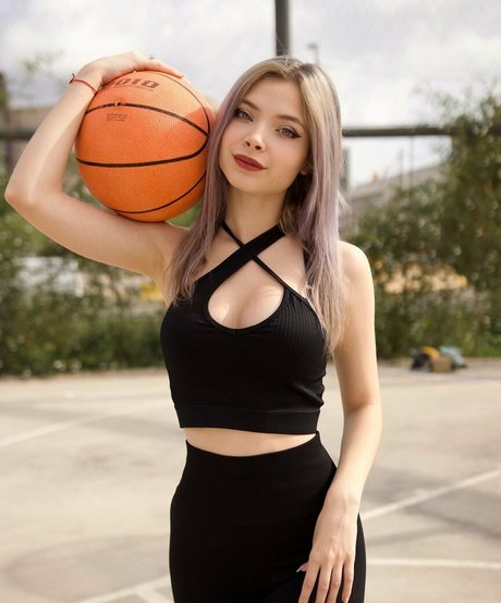 Monica Jimenez ポルノスター 可愛い 画像