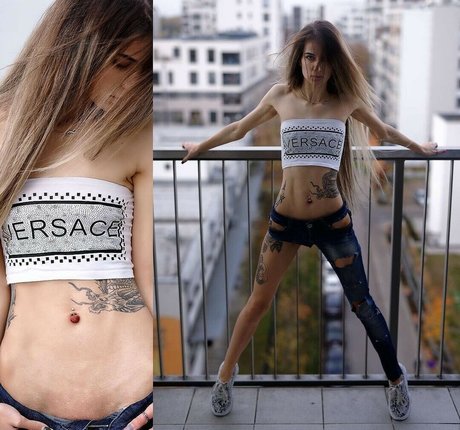 ブロンドのお尻オンリーファンズ ホットセクシー 写真