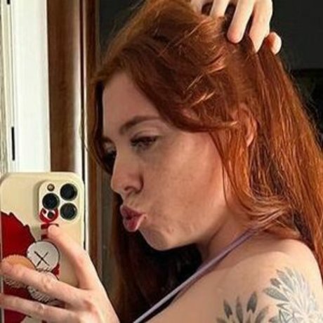 Molly Capper ホットスター 画像