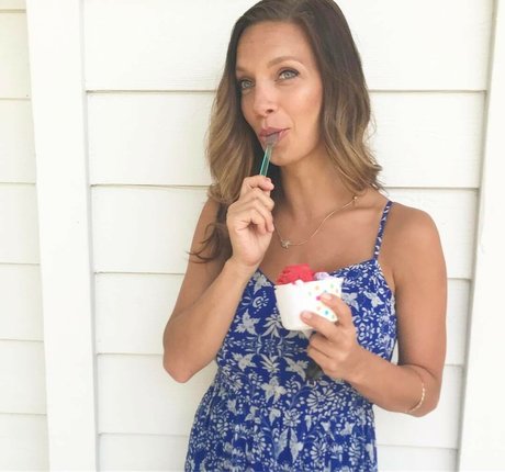 熟女の足オンリーファンズ セクシーヌード アーカイブ