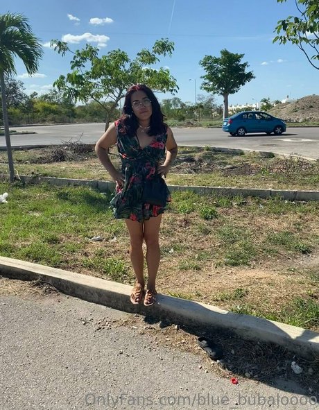 水中オンリーファン セクシー裸 画像