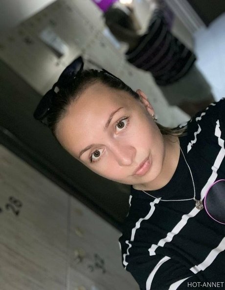 ぽっちゃりカップルオンリーファンズ ヌード ギャラリー