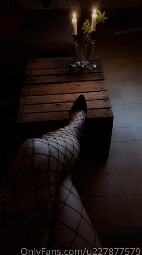 miss sexy feet ポルノモデル ギャラリー