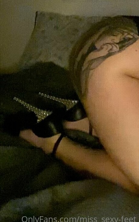 ニューハーフが女の子とセックスするオンリーファンズ 可愛い ギャラリー