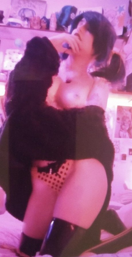 ニューハーフが男とセックスするオンリーファンズ 無料ヌード 写真