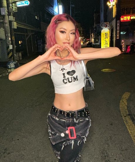 DJ Camgirl 完璧な女優 写真