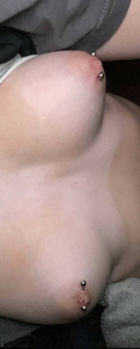 Geminihustlerisback ヌードスター ギャラリー