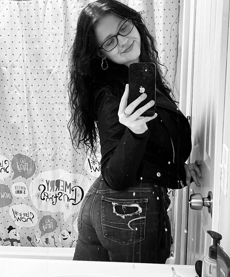 黒人ティーンオンリーファンズ セックス 画像