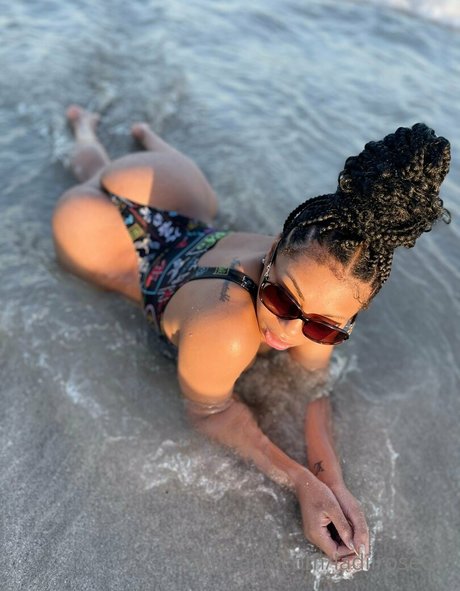 bodyonrose ヌードモデル 写真