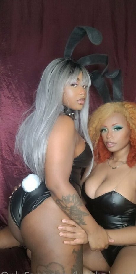 熟女アナルオンリーファンズ トップ 写真