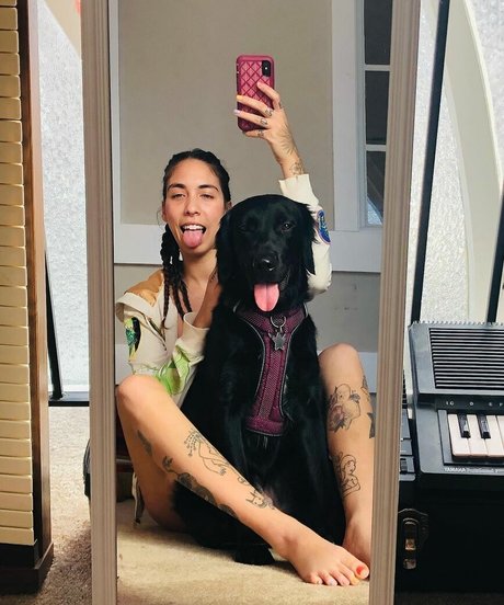 Indigo De Souza 高品質のスター ギャラリー