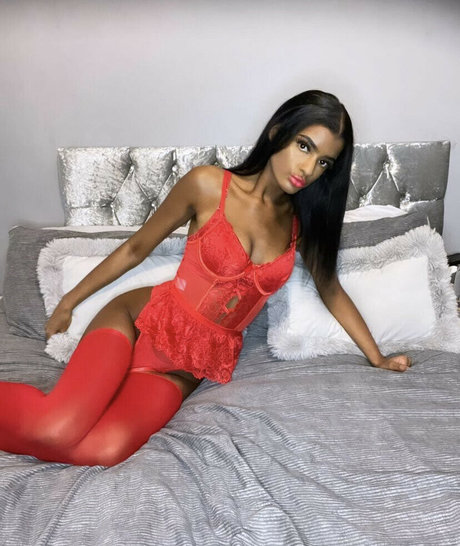 Alisha Romain アートモデル ギャラリー